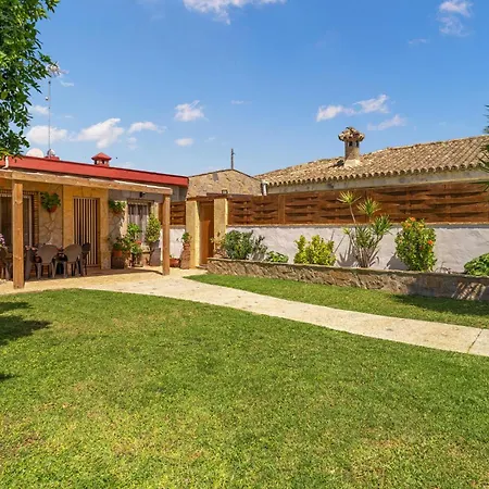 Holiday home Stunning In Chiclana De La Fronter With Wifi